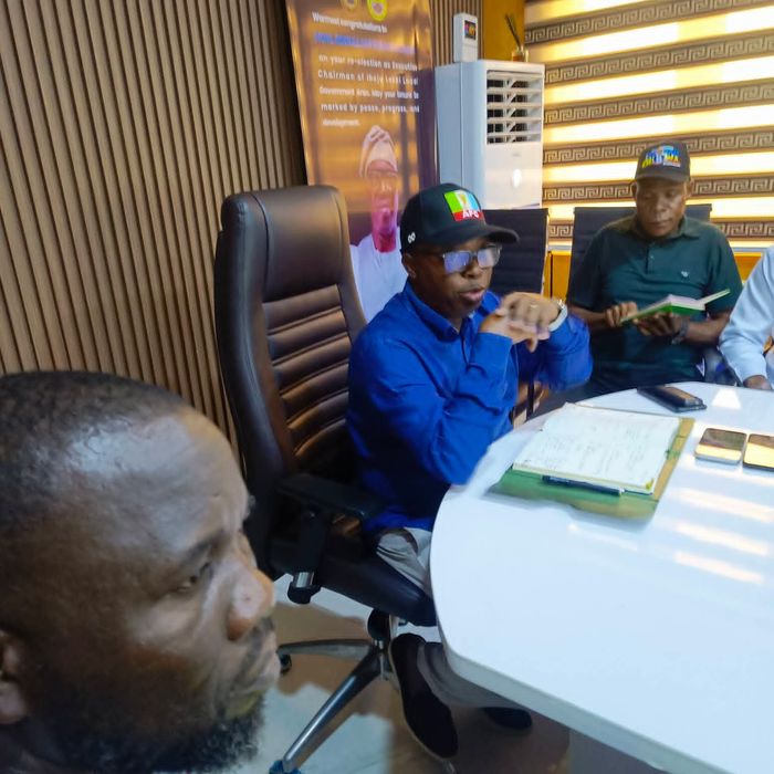 OLOWA TURNS FLOOD CHALLENGE INTO COLLABORATION AS DREDGERS PLEDGE OMU CREEK DREDGING, ROAD INFRASTRUCTURE SUPP