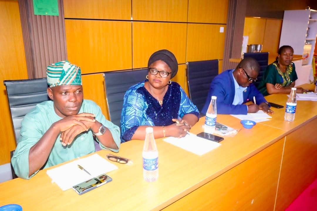 OLOWA INAUGURATES EDUCATION SCHOLARSHIP BOARD, MOVES TO INSTITUTIONALISE STUDENT SUPPORT IN IBEJU-LEKKI