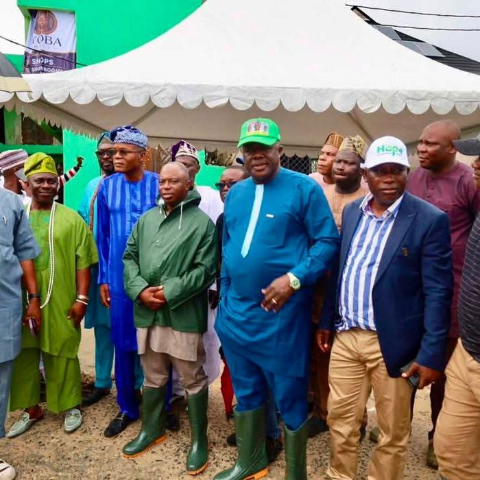 OLOWA RECEIVES SANWO-OLU, DEPUTY GOVERNOR, OTHERS AS LAGOS INTENSIFIES FLOOD RESPONSE IN GBETU-IWEREKUN