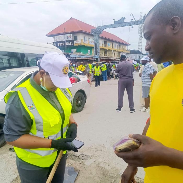 IBEJU-LEKKI MAKES A STATEMENT FOR CLEANER LAGOS AS FIRST LADY, DR. IBIJOKE SANWOOLU, MRS OLUREMI HAMZAT, TOKUN