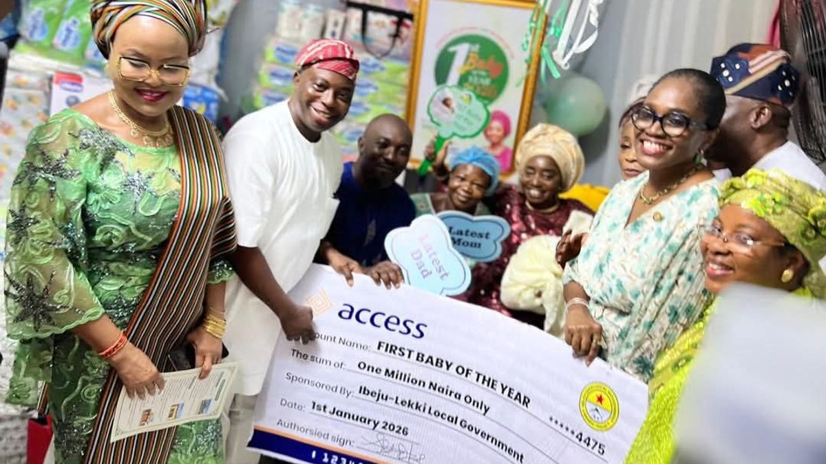 Ibeju-Lekki LG Gifts New Year Baby ₦1 Million as First Lady Welcomes 2026 Birth at Ibeju-lekki General Hospital, Akodo