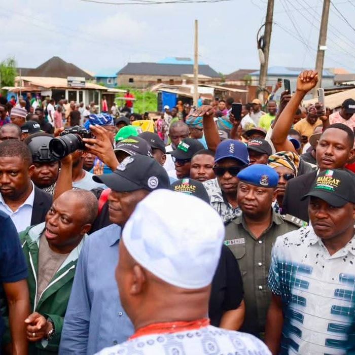 OLOWA RECEIVES SANWO-OLU, DEPUTY GOVERNOR, OTHERS AS LAGOS INTENSIFIES FLOOD RESPONSE IN GBETU-IWEREKUN