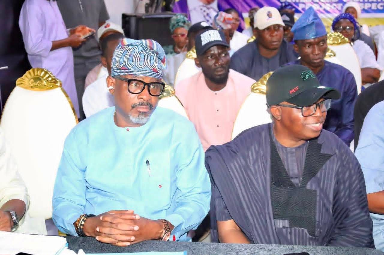LAHA COMMITTEE ON LOCAL GOVERNMENT AND CHIEFTAINCY AFFAIRS COMMEND HON. OLOWA DURING OVERSIGHT VISIT TO IBEJU-
