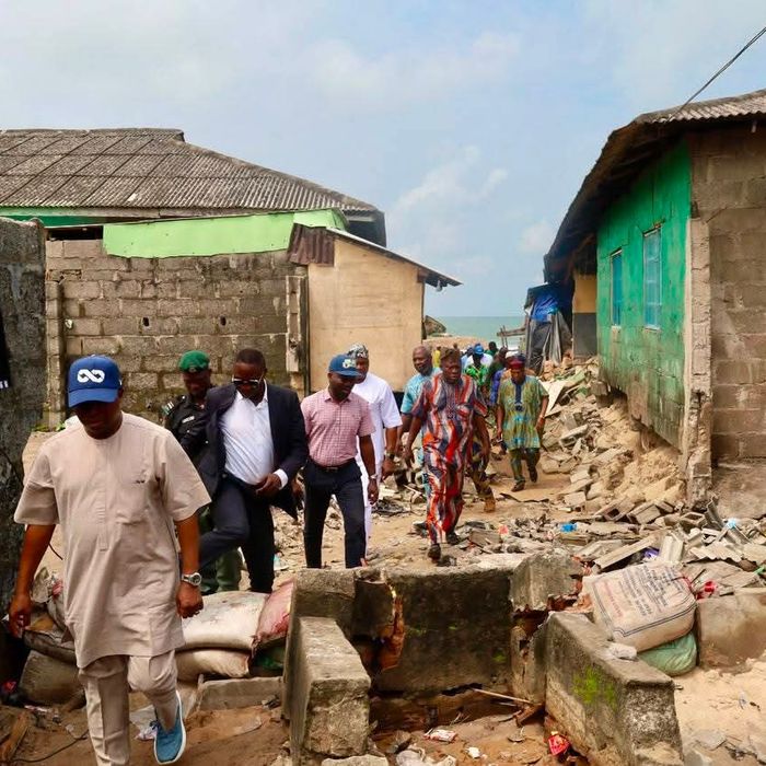AKODO FLOOD CHALLENGE: CHAIRMAN OLOWA ASSESSES SITUATION, REITERATES ADMINISTRATION'S RESPONSIVENESS