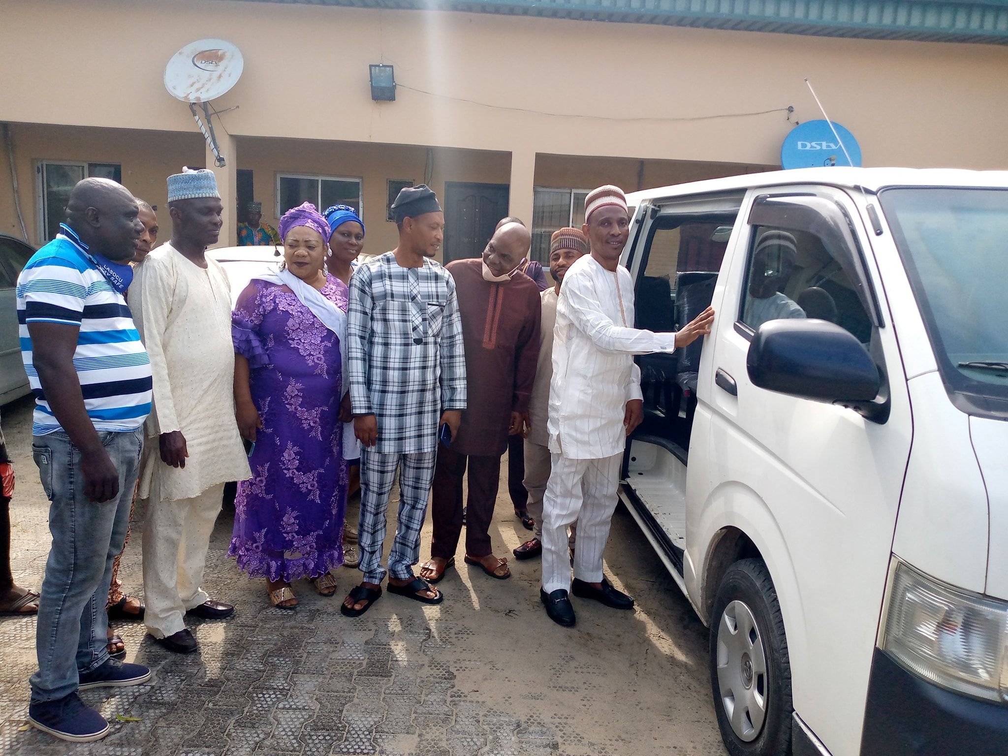 PURCHASE AND PRESENTATION OF NULGE STAFF BUS