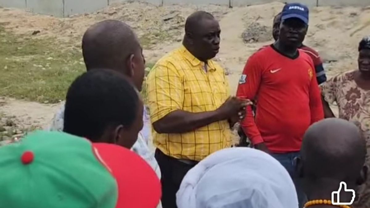 IBEJU-LEKKI LG DELEGATION VISITS IBEREKODO COMMUNITY RELIEF MATERIALS ON THE WAY