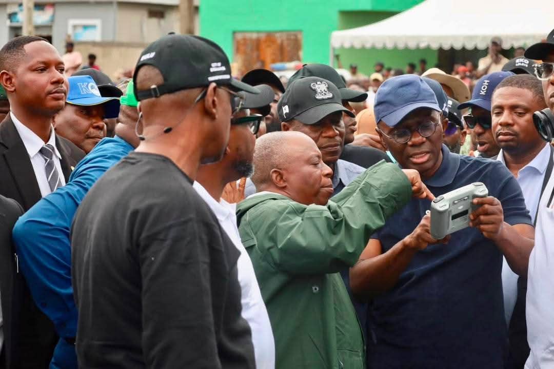 OLOWA RECEIVES SANWO-OLU, DEPUTY GOVERNOR, OTHERS AS LAGOS INTENSIFIES FLOOD RESPONSE IN GBETU-IWEREKUN