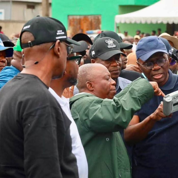 OLOWA RECEIVES SANWO-OLU, DEPUTY GOVERNOR, OTHERS AS LAGOS INTENSIFIES FLOOD RESPONSE IN GBETU-IWEREKUN