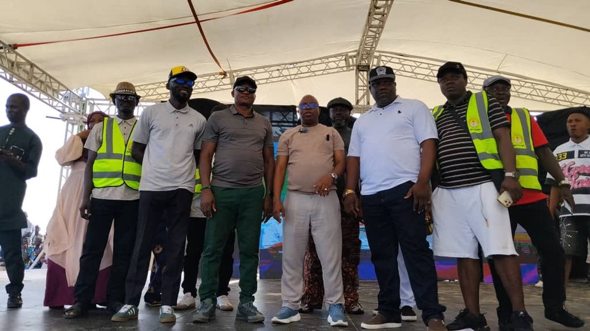 IBEJU-LEKKI CHAIRMAN HOSTS EASTER BEACH FIESTA AT ELEKO BEACH