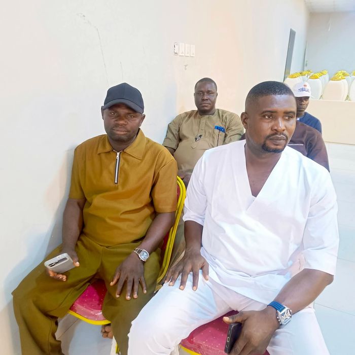 HON. OLOWA STEPS UP SECURITY MEASURES; MEETS WITH TRICYCLE, MOTORCYCLE, AND NURTW UNIT CHAIRMEN IN IBEJU-LEKKI