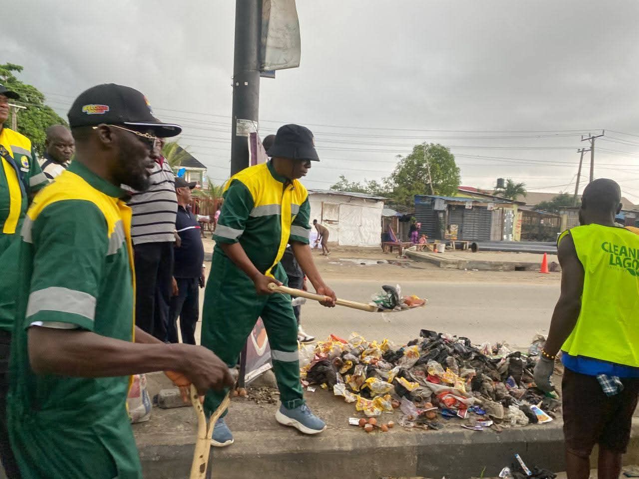 HON. OLOWA LEADS MONTHLY SANITATION EXERCISE, JOINED BY HON. ABIOLA OLOWU