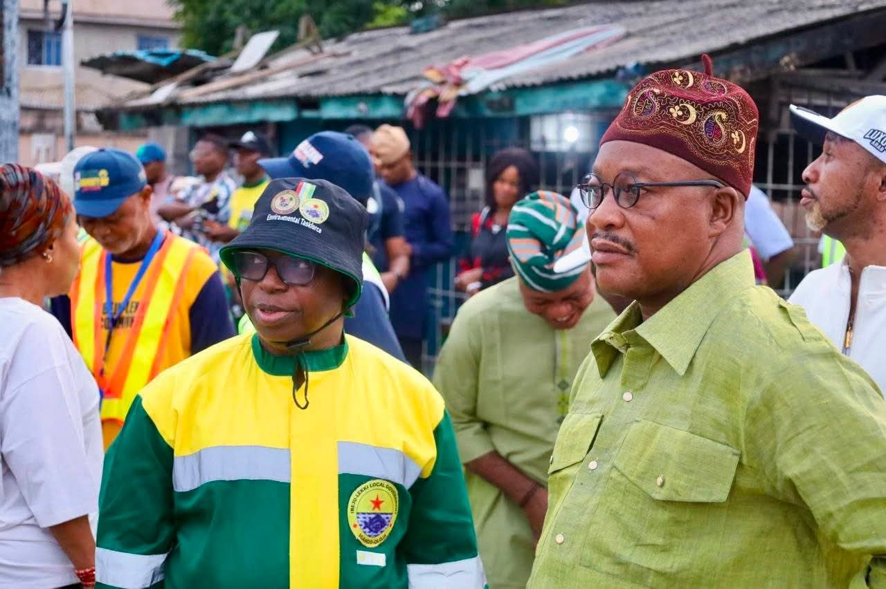 IBEJU-LEKKI MAKES A STATEMENT FOR CLEANER LAGOS AS FIRST LADY, DR. IBIJOKE SANWOOLU, MRS OLUREMI HAMZAT, TOKUN