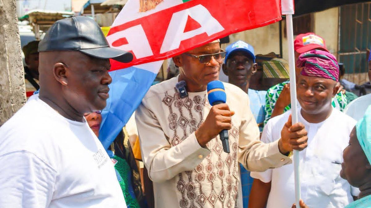 MASSIVE DEFECTION BOOSTS APC IN IBEJU-LEKKI AS MEMBERS FROM ADC, LP, AND PDP JOIN THE FOLD