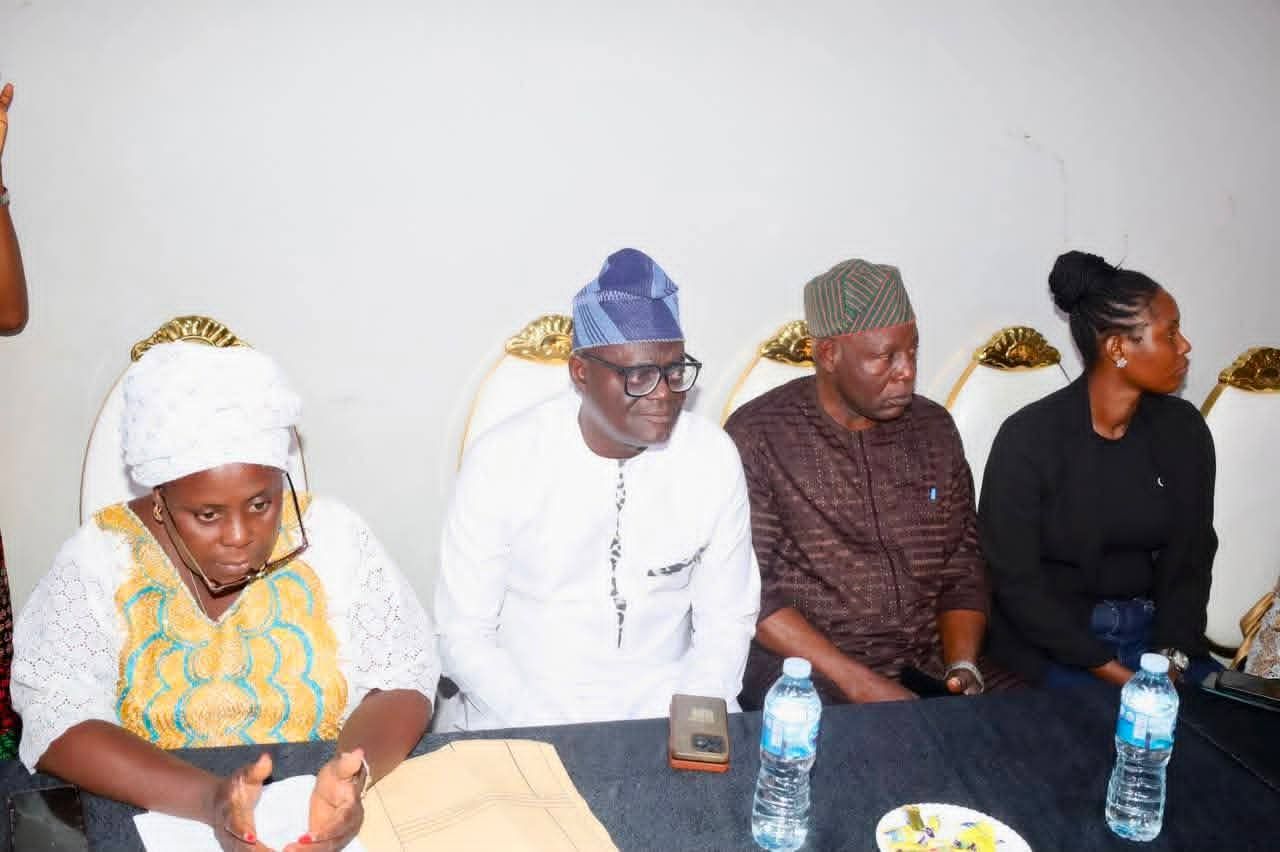 LAHA COMMITTEE ON LOCAL GOVERNMENT AND CHIEFTAINCY AFFAIRS COMMEND HON. OLOWA DURING OVERSIGHT VISIT TO IBEJU-