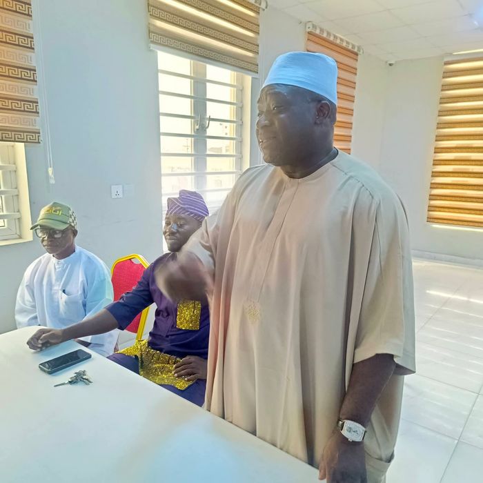 HON. OLOWA STEPS UP SECURITY MEASURES; MEETS WITH TRICYCLE, MOTORCYCLE, AND NURTW UNIT CHAIRMEN IN IBEJU-LEKKI