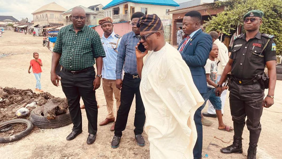 SAFEGUARDING COMMUNITIES: OLOWA INSPECTS CLEARED PRIMARY CANALS AT ALAKUN, BABA-ADISA AND AIYETEJU COMMUNITIES
