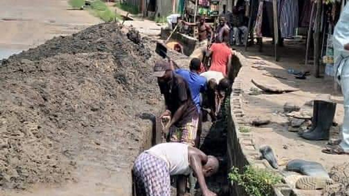 ROAD STABILIZATION OF AYETEJU-IGANDO COMMENCES AS RESIDENTS LAUDS DEVELOPMENT