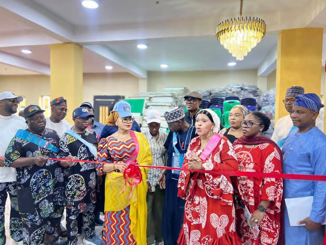 OLOWA ATTENDS OFFICIAL LAUNCH OF 'SNACKS FOR THOUGHT' SCHOOL BREAKFAST INITIATIVE