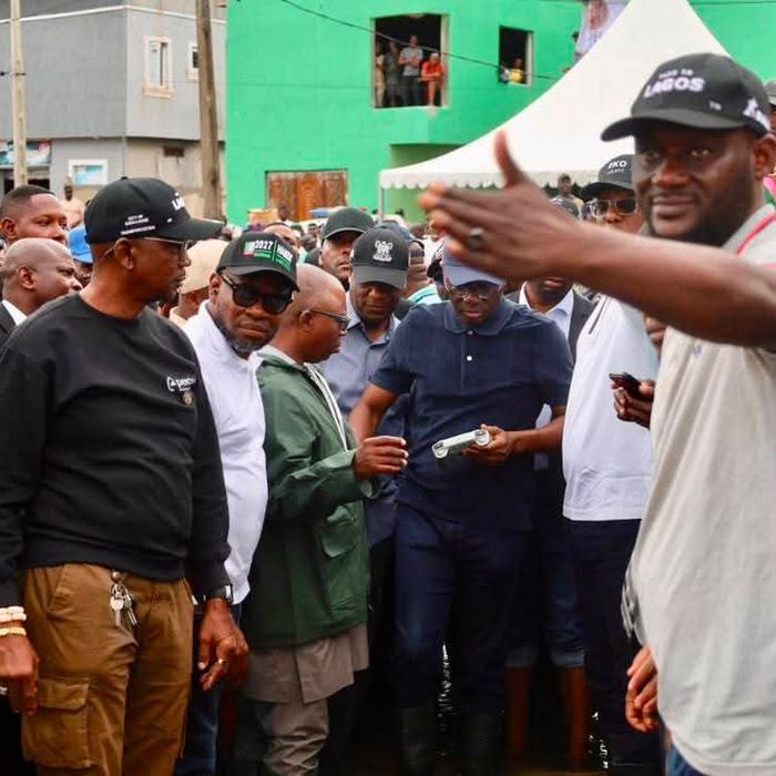 OLOWA RECEIVES SANWO-OLU, DEPUTY GOVERNOR, OTHERS AS LAGOS INTENSIFIES FLOOD RESPONSE IN GBETU-IWEREKUN