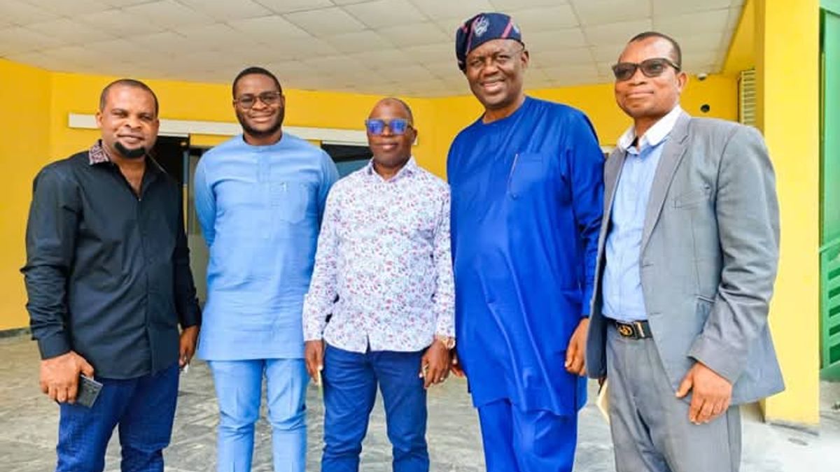 CHAIRMAN, CHAMS PLC VISITS HON. OLOWA, ASSURES SUPPORT TOWARDS IBEJU-LEKKI LG TECH HUB