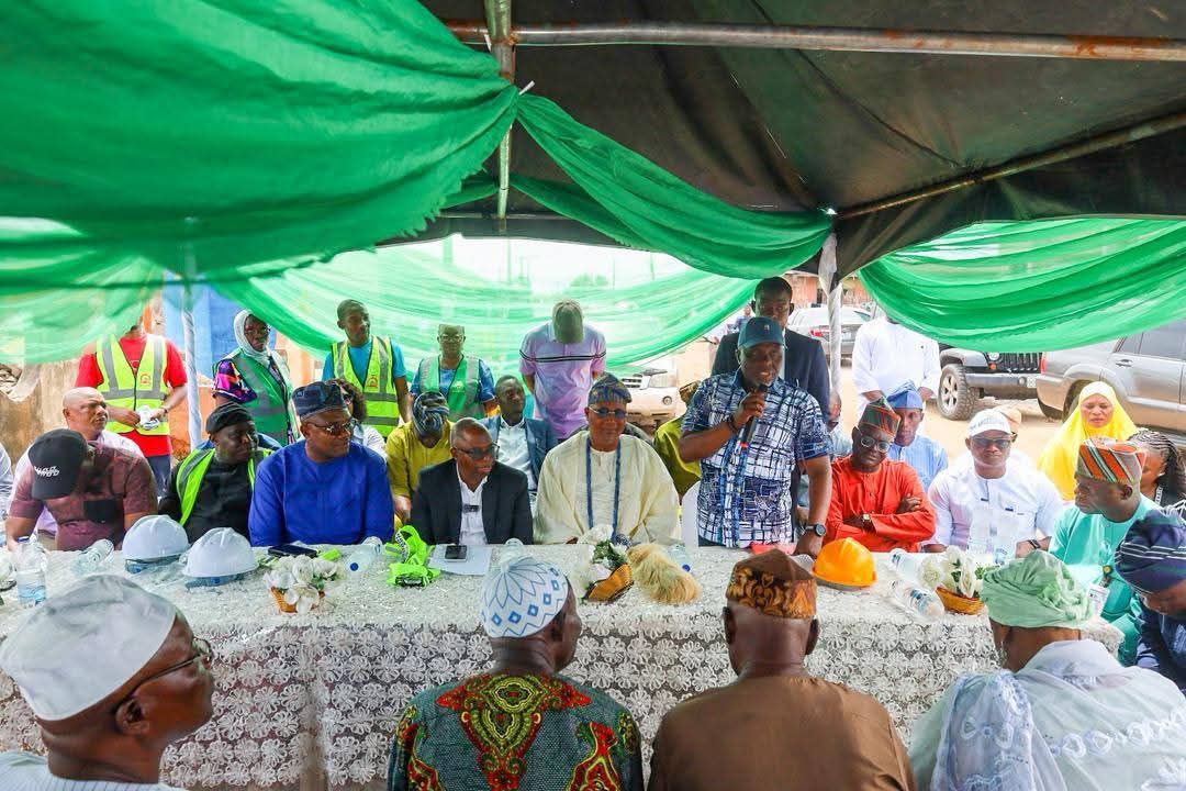 HON. OLOWA FLAGS OFF CONSTRUCTION OF ULTRA-MODERN MARKET IN ORIMEDU COMMUNITY