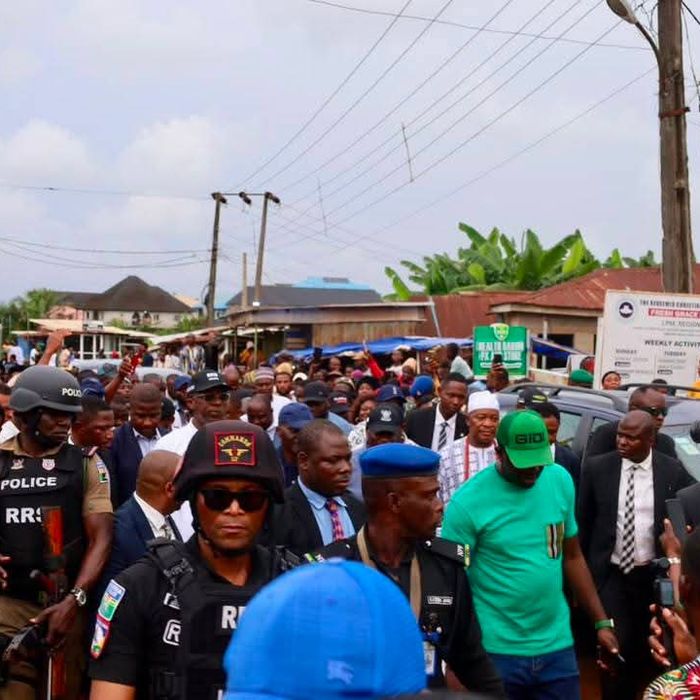 OLOWA RECEIVES SANWO-OLU, DEPUTY GOVERNOR, OTHERS AS LAGOS INTENSIFIES FLOOD RESPONSE IN GBETU-IWEREKUN