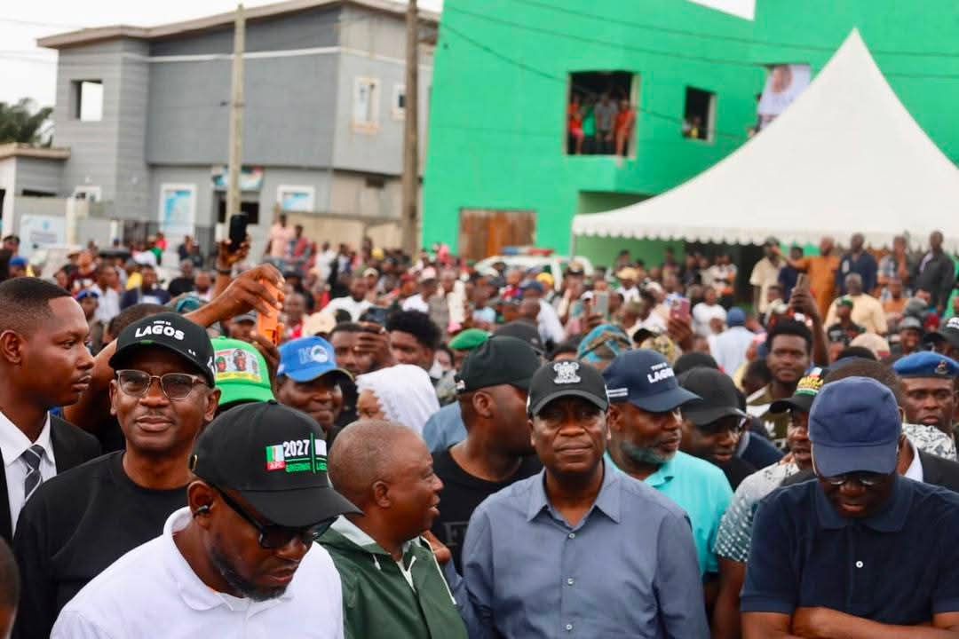 OLOWA RECEIVES SANWO-OLU, DEPUTY GOVERNOR, OTHERS AS LAGOS INTENSIFIES FLOOD RESPONSE IN GBETU-IWEREKUN