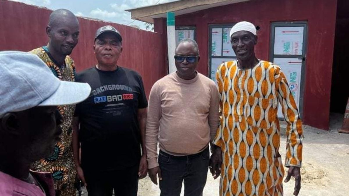 Hon. Olowa handover renovated property to Baba matego after water tank collapse