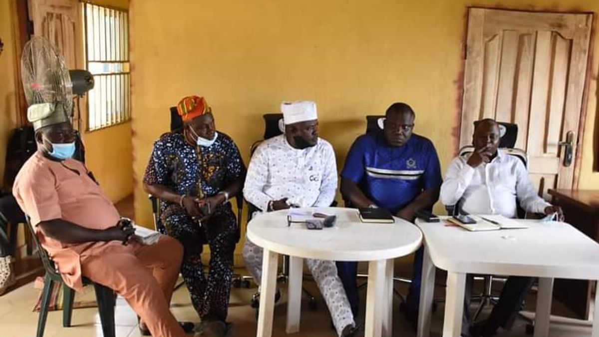 COUNCIL MAYOR MEETS WITH STAKEHOLDERS ON ELECTRICITY STALEMATE