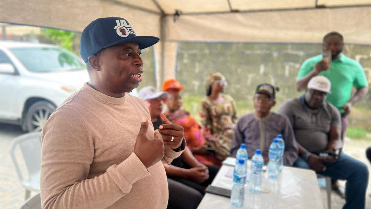 LAGOS LG POLLS: HON. OLOWA MEETS WITH RESIDENTS OF DESTINY HOME ESTATE; ASSURES THEM OF INCLUSIVE GOVERNANCE