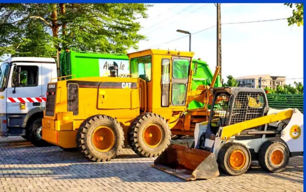 IBEJU LEKKI LGA COMMISSIONS MOTOR GRADER TO IMPROVE ROADS INFRASTRUCTURE