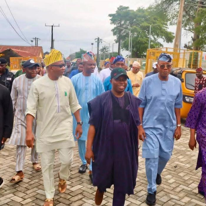 LAHA COMMITTEE ON LOCAL GOVERNMENT AND CHIEFTAINCY AFFAIRS COMMEND HON. OLOWA DURING OVERSIGHT VISIT TO IBEJU-