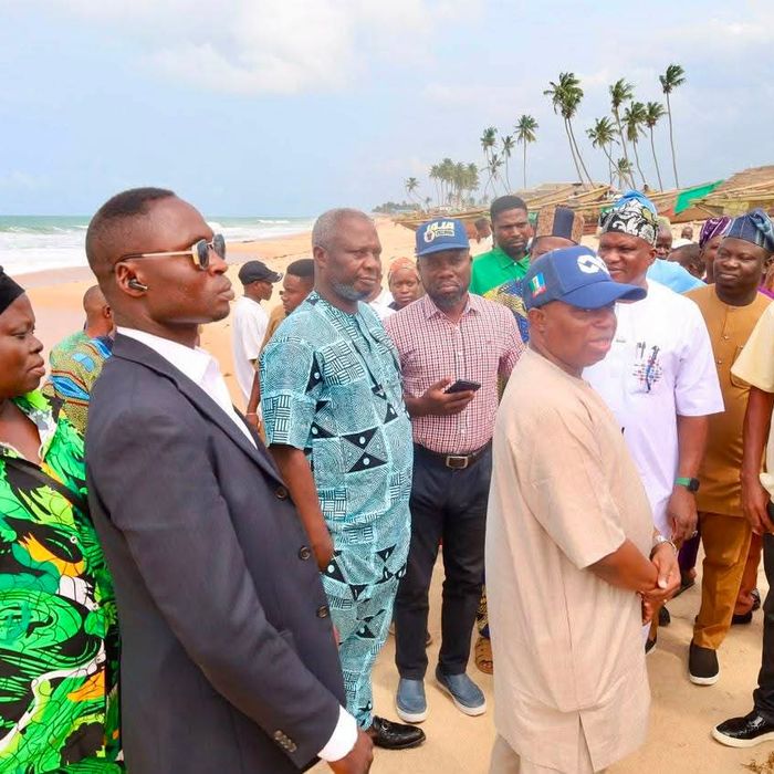 AKODO FLOOD CHALLENGE: CHAIRMAN OLOWA ASSESSES SITUATION, REITERATES ADMINISTRATION'S RESPONSIVENESS