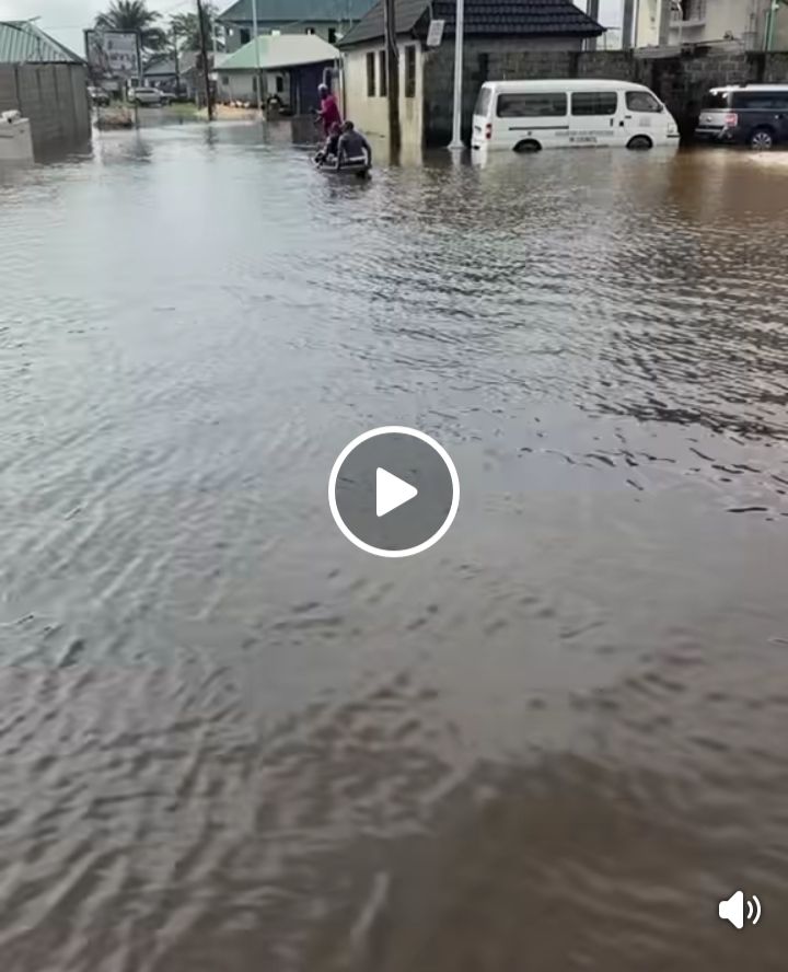 OLOWA TOURS FLOOD-HIT ARAROMI COMMUNITY, PLEDGES SWIFT GOVERNMENT RESPONSE