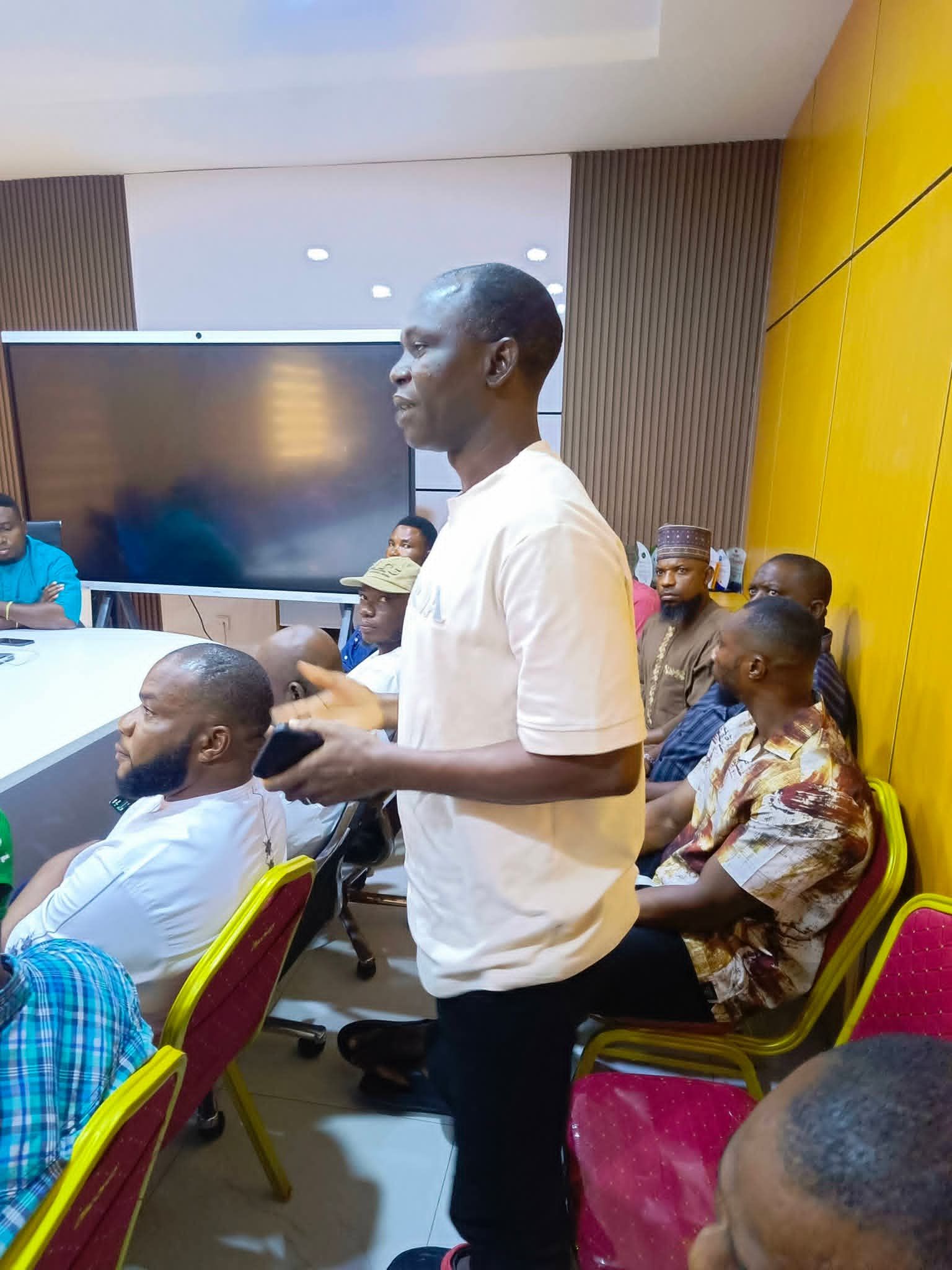 OLOWA TURNS FLOOD CHALLENGE INTO COLLABORATION AS DREDGERS PLEDGE OMU CREEK DREDGING, ROAD INFRASTRUCTURE SUPP