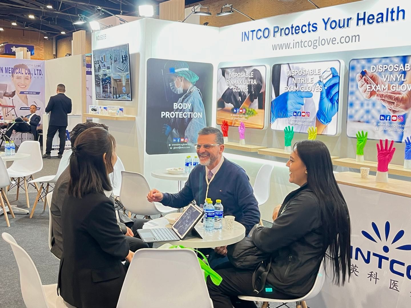 INTCO Medical Erschien auf der VIII MEDITECH 2024