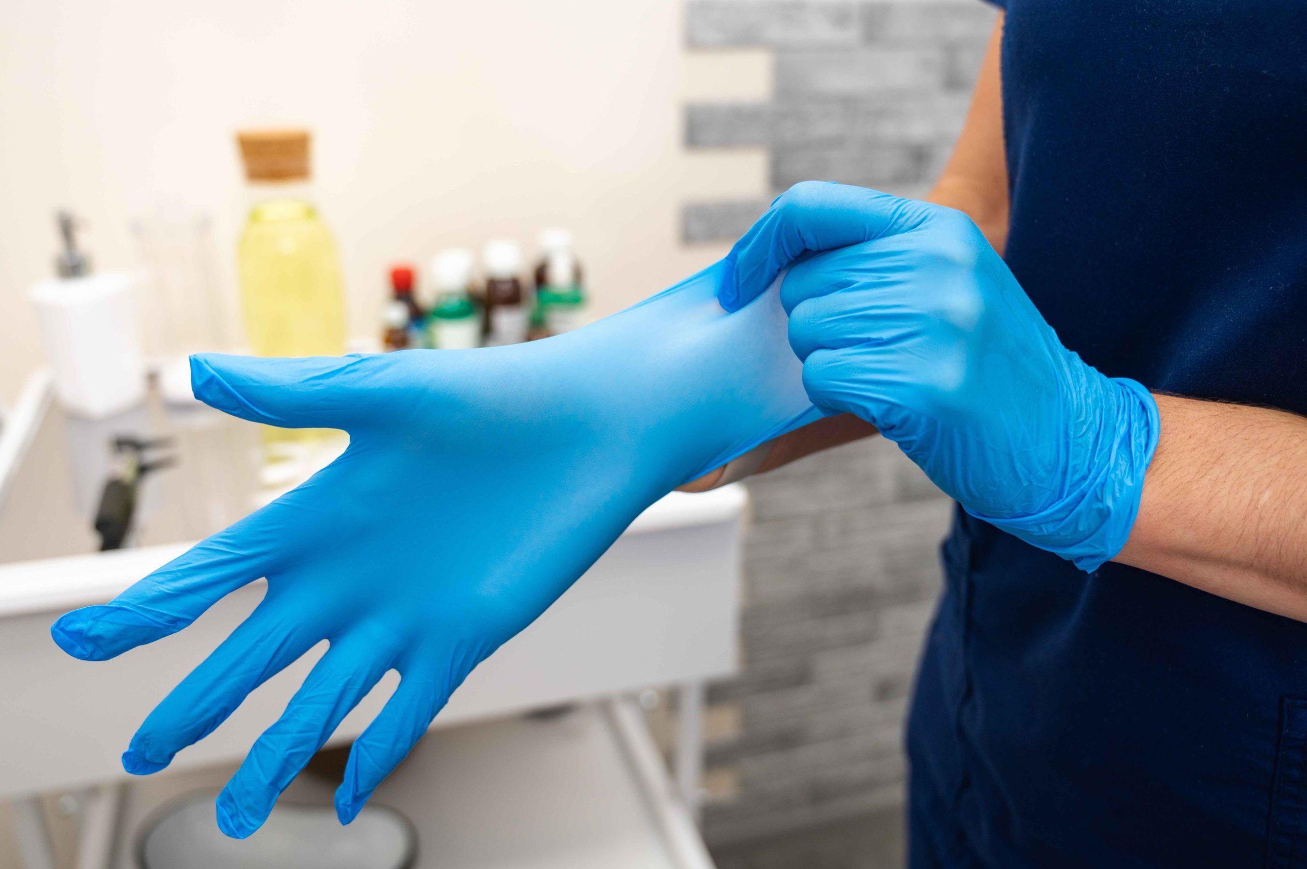 Qualitätsprüfung im Handschuhherstellungsprozess: Ein unverzichtbares Bindeglied