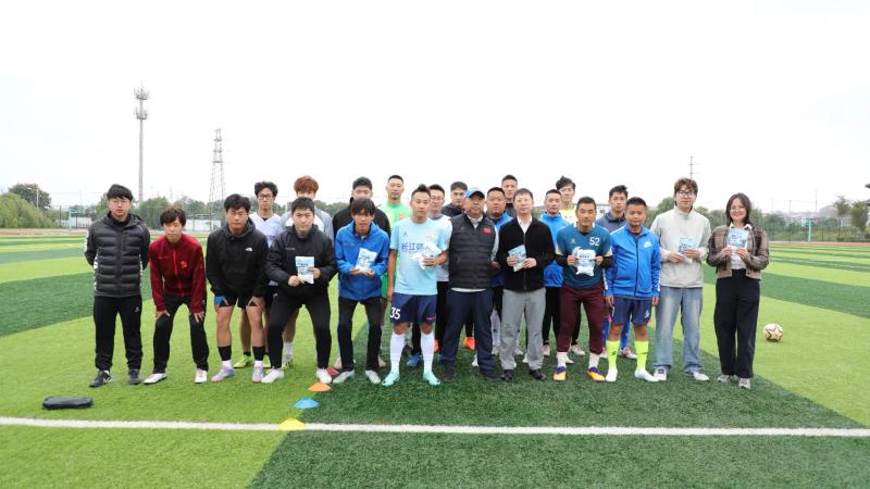 INTCO Medical unterstützt die Zhenjiang City Football Super League mit professioneller Gesundheitsversorgung