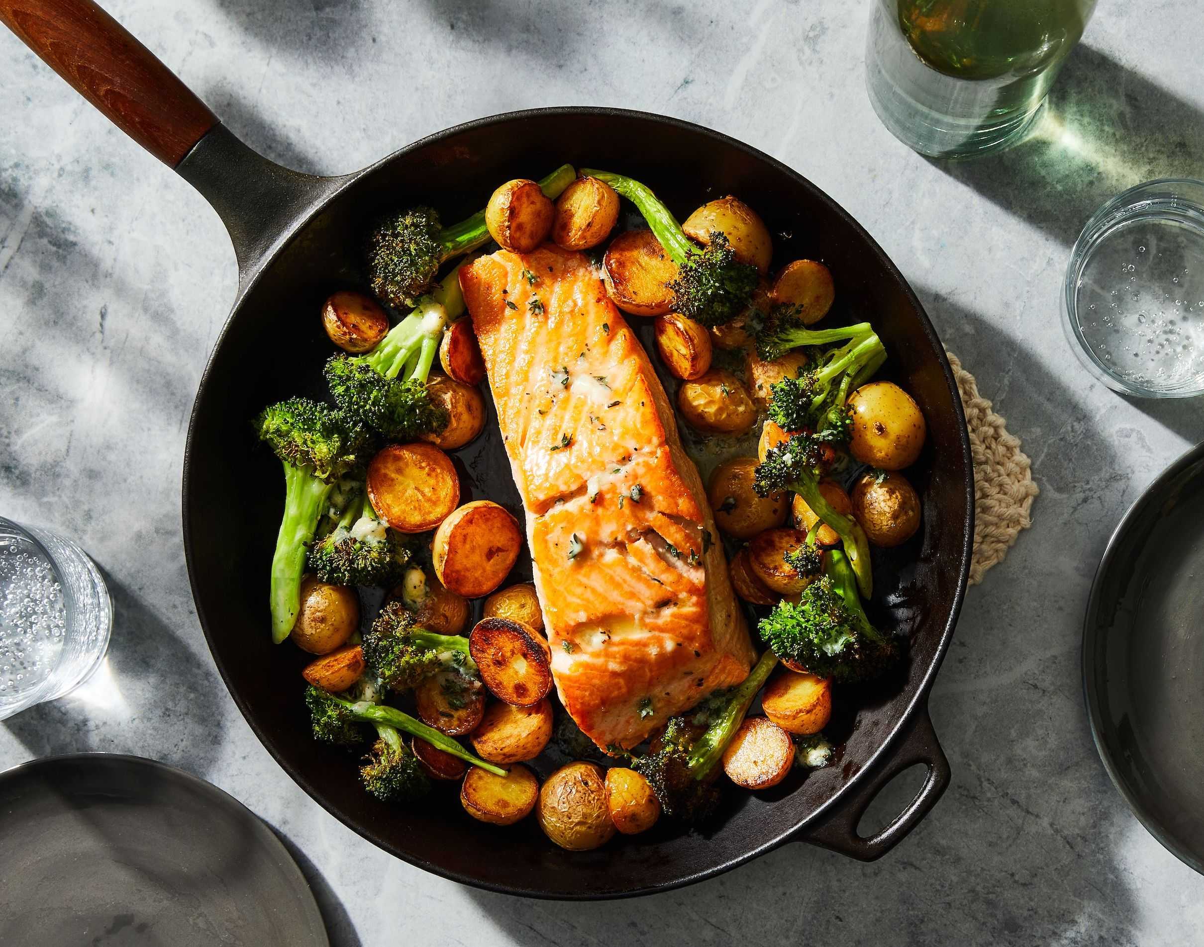 Premium Salmon Subscription - Roasted salmon with Potatoes and Broccoli 