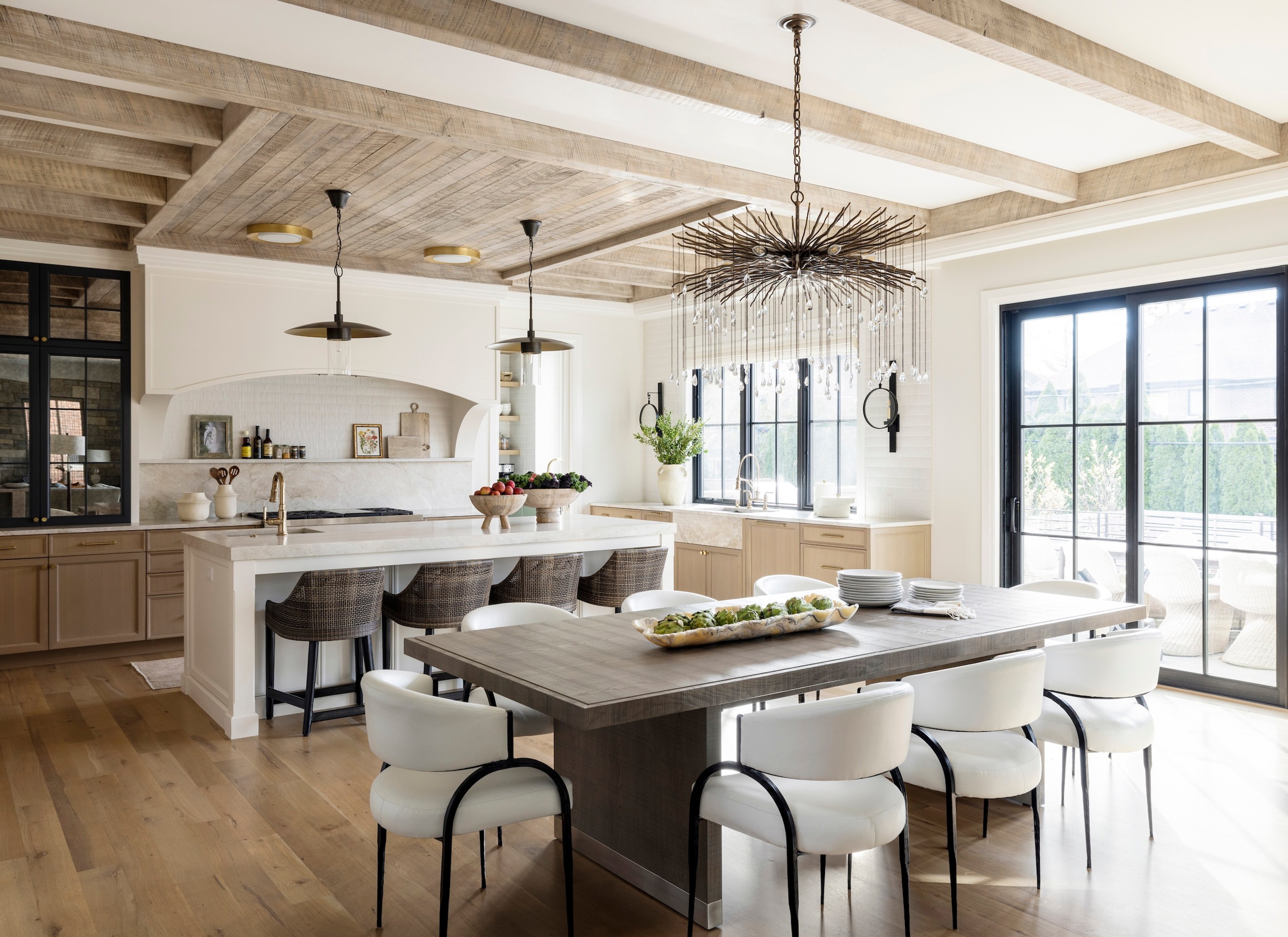 Dawn Reeves Design Luxury Interior Design Chicago Illinois Vallette Kitchen Dining Sputnik Chandelier