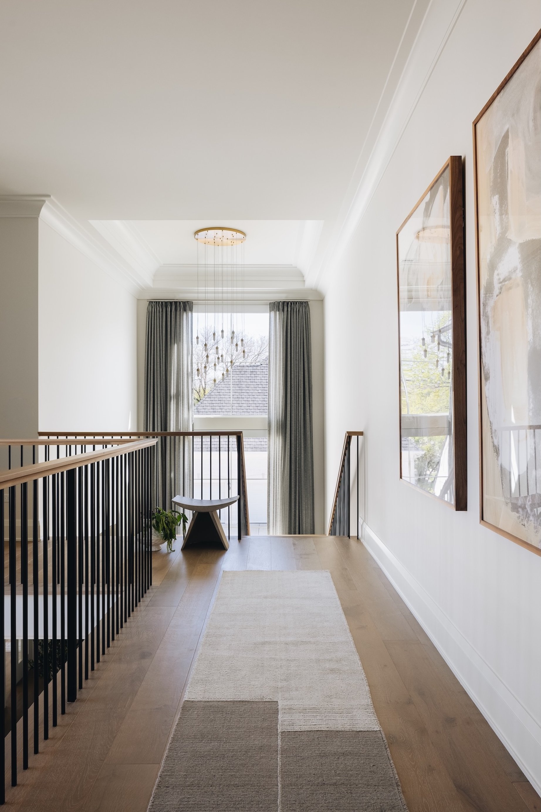 Dawn Reeves Design Luxury Interior Design Chicago Illinois Hinsdale Dawn Reeves Design Luxury Interior Design Chicago Illinois Hinsdale Upstairs Hall Bay Window