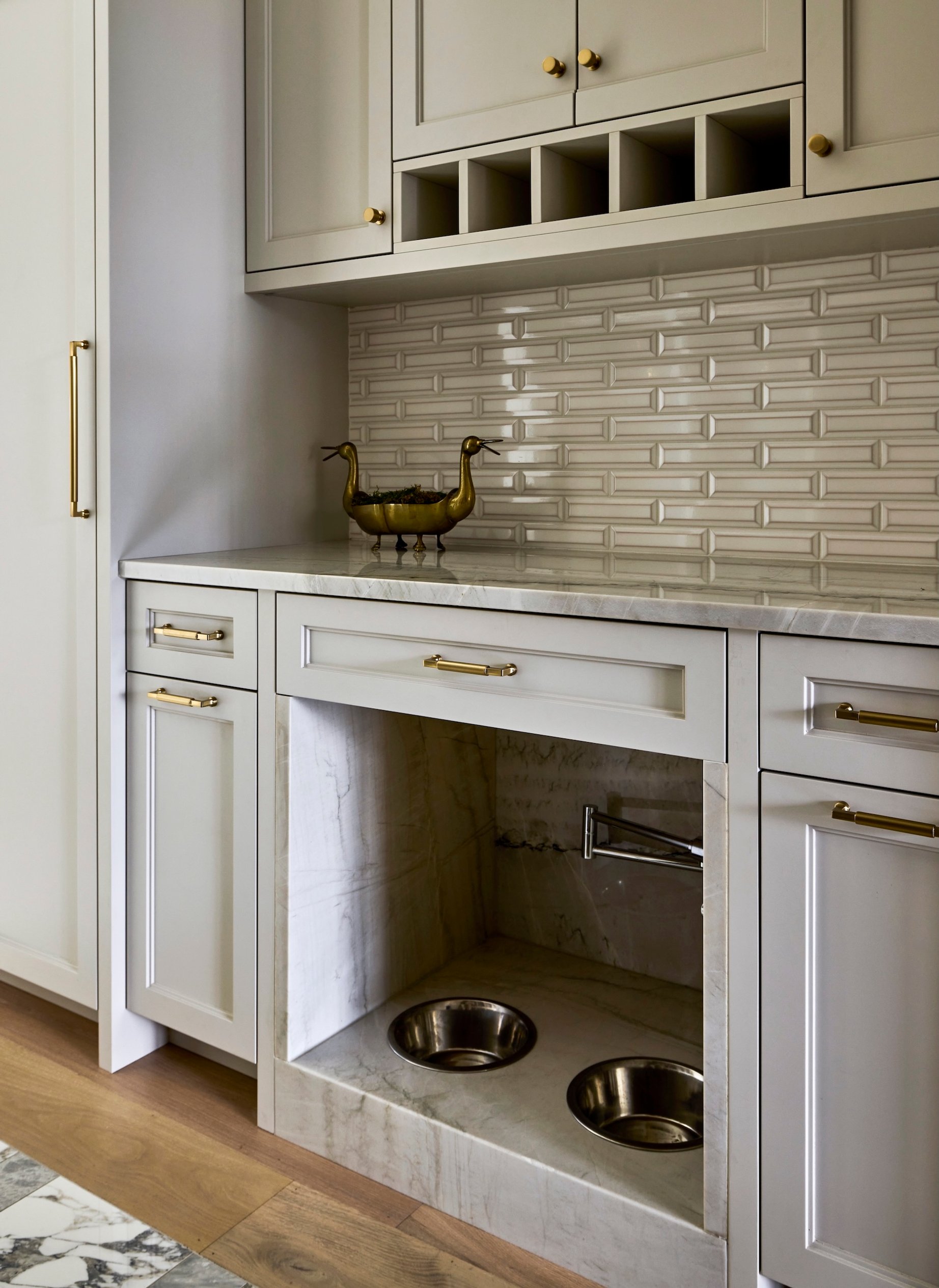 Dawn Reeves Design Luxury Interior Design Chicago Illinois Kenilworth II Kitchen Marble Pet Bowl Niche