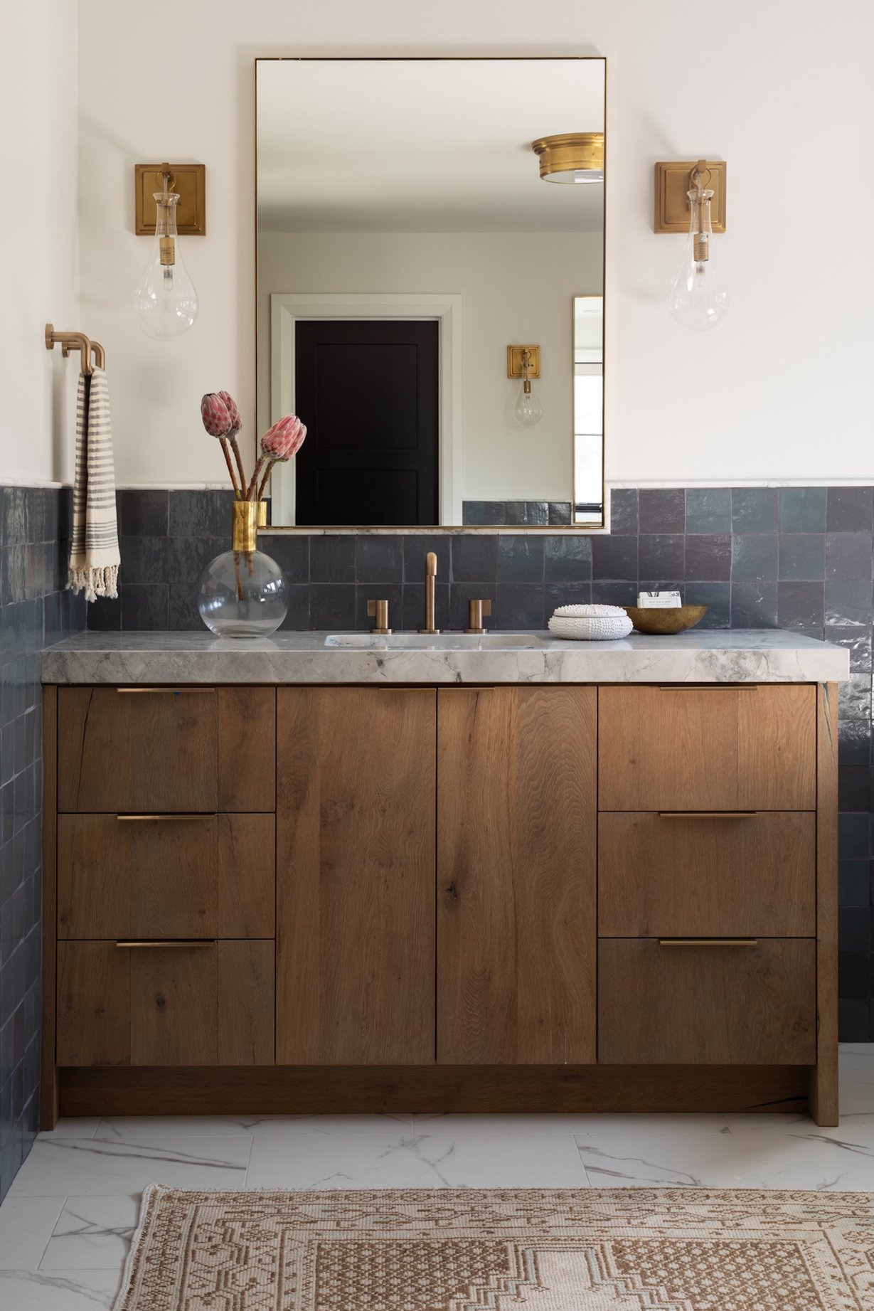 Dawn Reeves Design Luxury Interior Design Chicago Illinois Kenilworth 1 Bath Single Vanity Brass Sconces