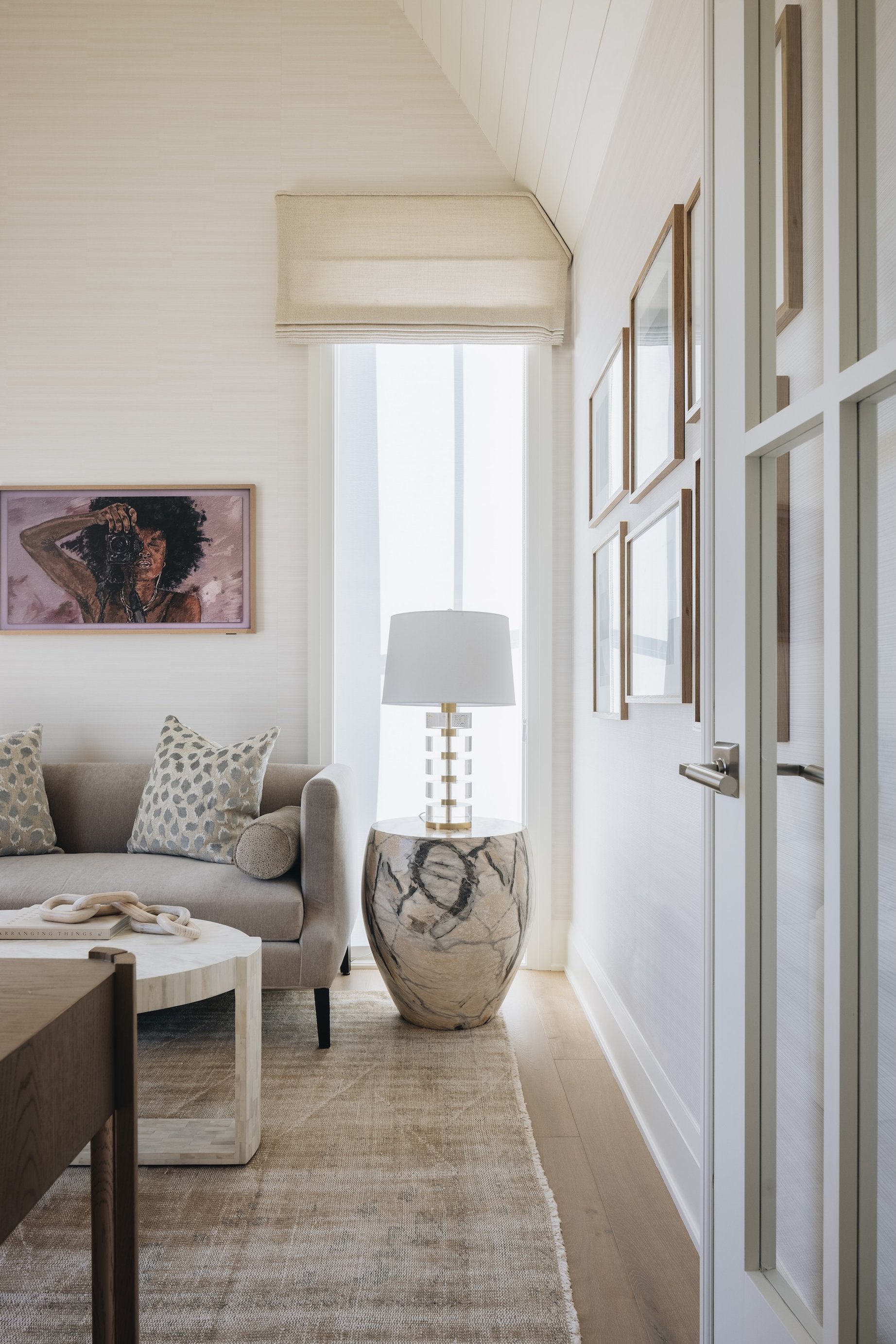 Dawn Reeves Design Luxury Interior Design Chicago Illinois Hinsdale Sitting Hall Lamp Sofa