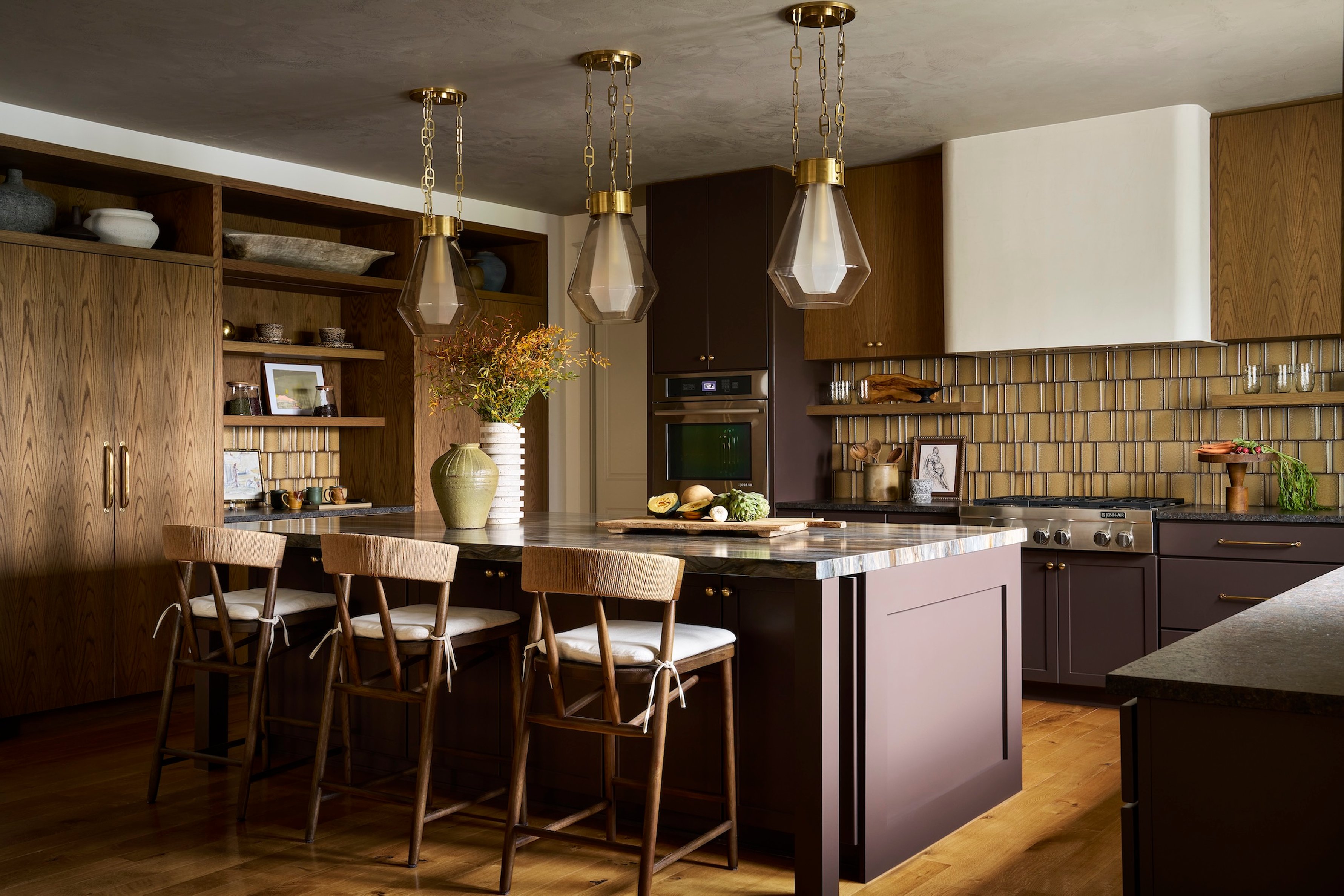 Dawn Reeves Design Luxury Interior Design Chicago Illinois Lake Geneva Kitchen Island Glass Pendants Bar Stools
