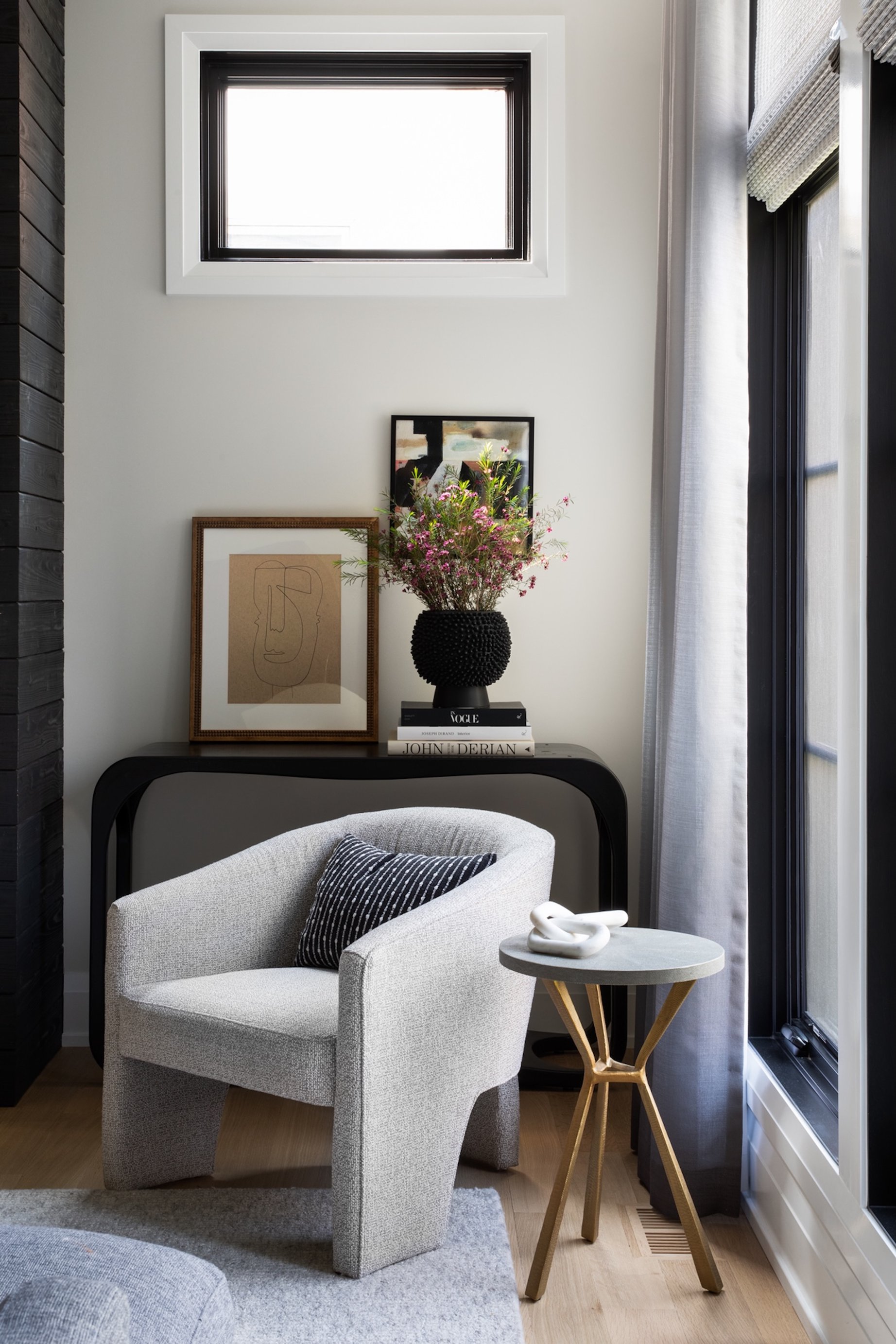 Dawn Reeves Design Luxury Interior Design Chicago Illinois Kenilworth 1 Reading Nook Chair Console