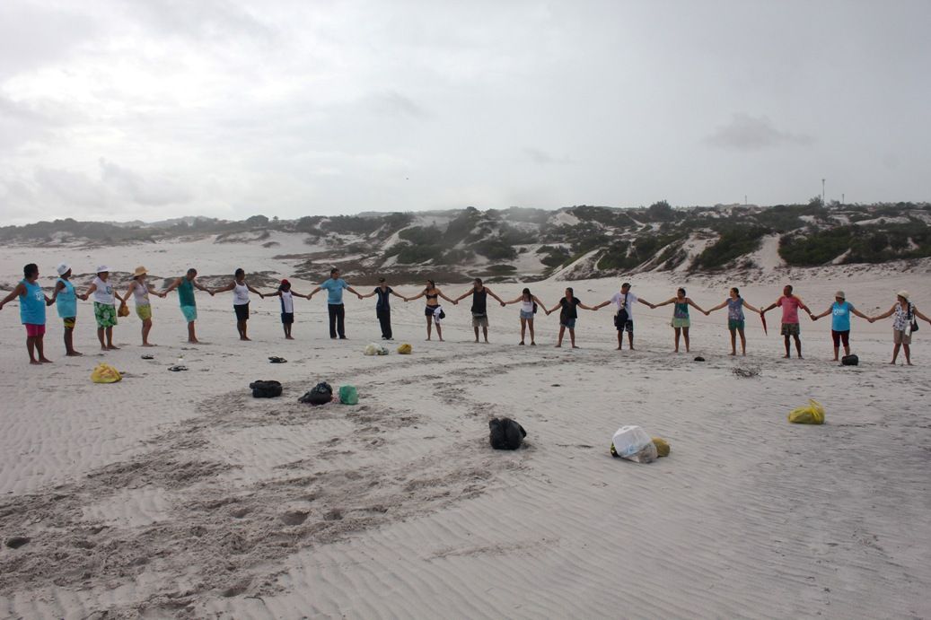 Caminhada ecológica na Lagoa do Abaeté. Foto: Acervo da Associação Cultural As Ganhadeiras de Itapuã