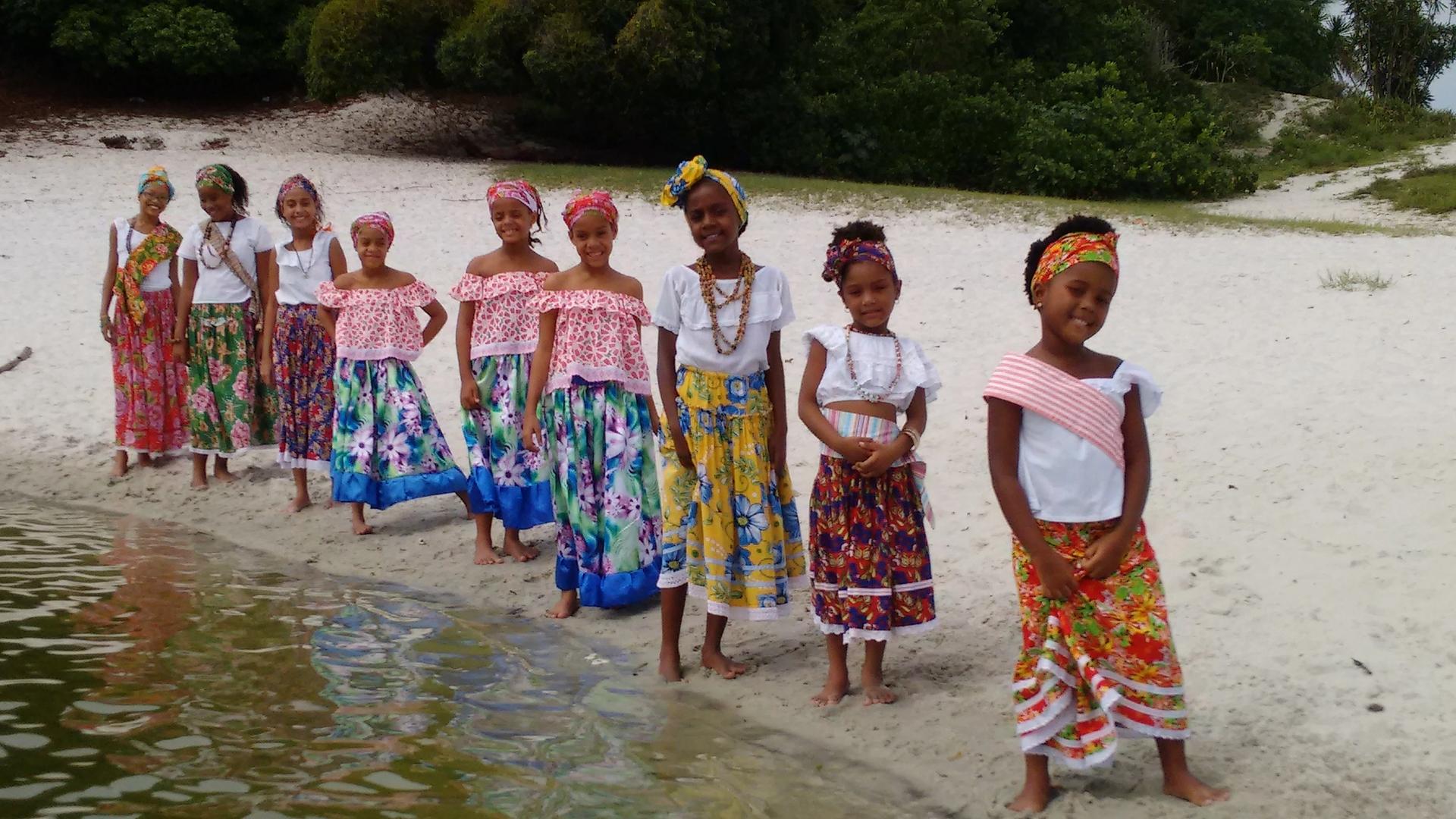 Tradição que atravessa gerações. Foto: Acervo da Associação Cultural As Ganhadeiras de Itapuã
