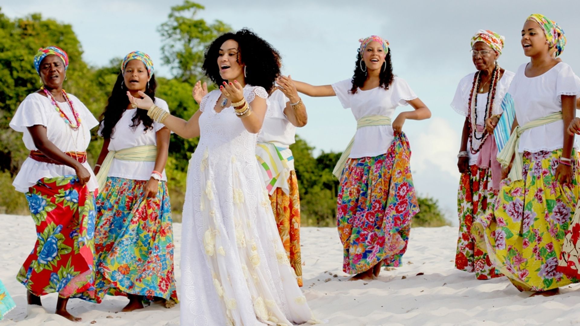 Mariene de Castro em gravação de videoclipe com participação especial das Ganhadeiras de Itapuã. Foto: Edvaldo Borges