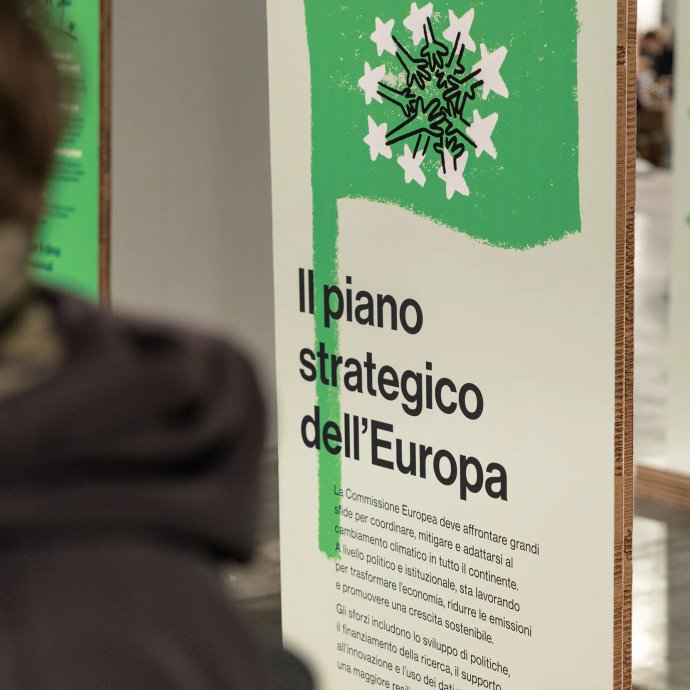 08-exhibition